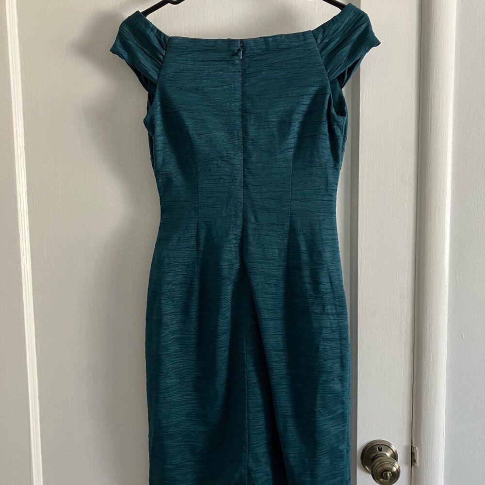 Eliza J Taffeta Body-Con Dress Petite - Picture 4 of 7